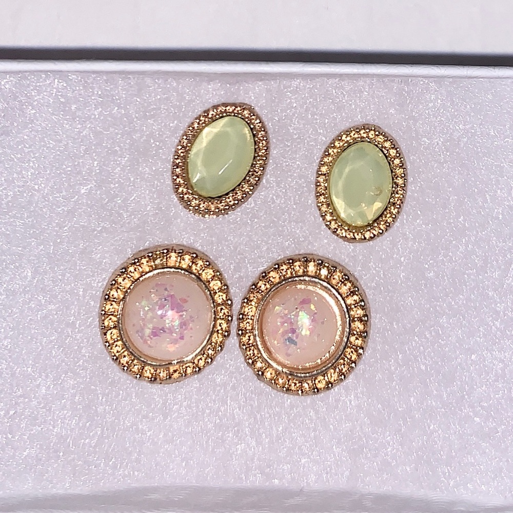 2 pairs gemstone studs pale pink & lime green